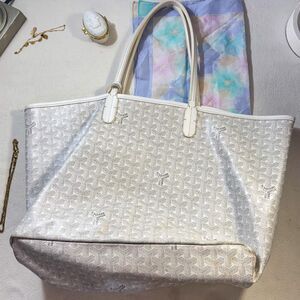 SOLD: Parisian Chevron Print Tote Bag with Pouch